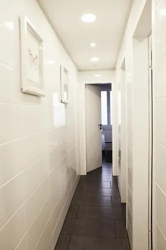 Hamburg Room